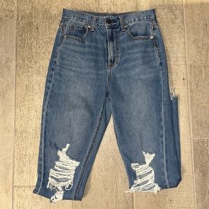 ✨AE MOM JEANS 00✨